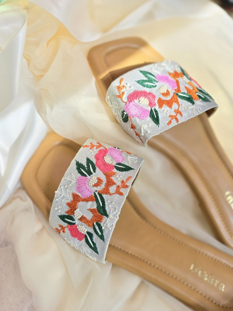 Guldaar Sandals