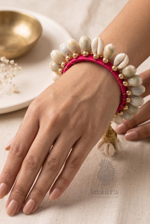 Cowri Shell Bracelet - Pink