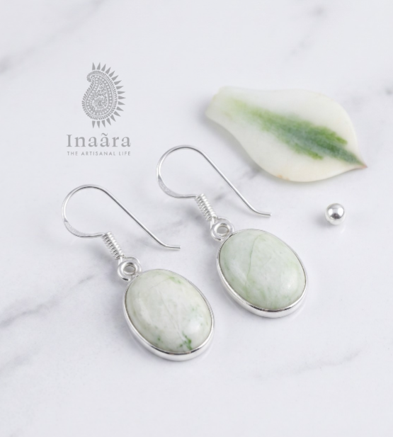 Semi-Precious Natural Stone-Serpentine/white