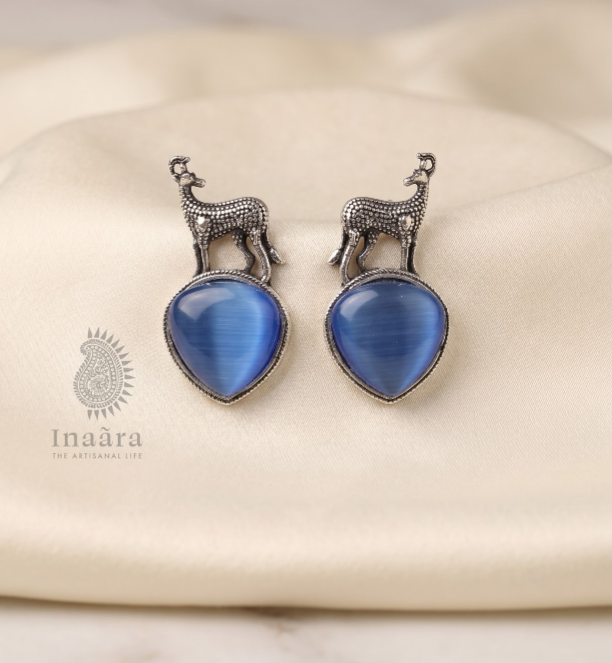 Silver-toned Deer Motif Earrings-Blue