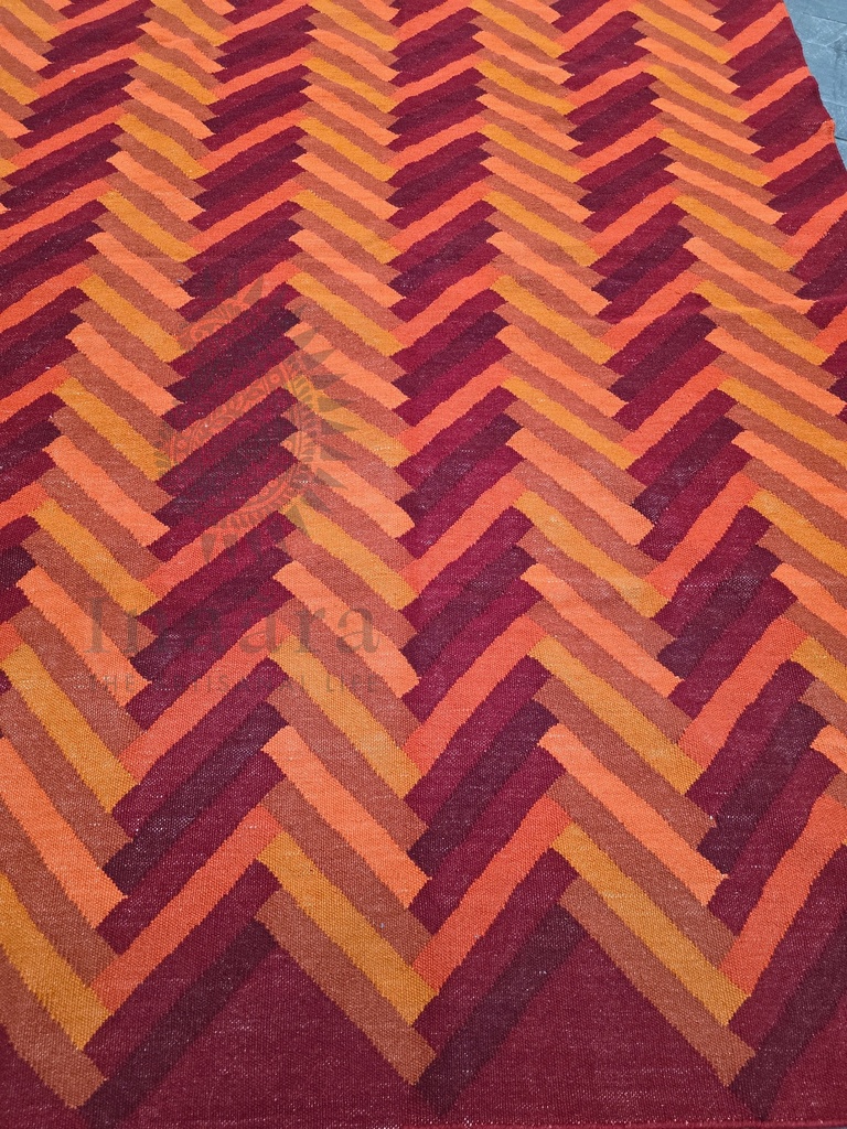 Pankhudi Handwoven Dhurrie (8x5ft)