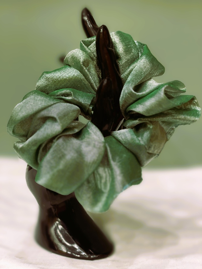 Scrunchie Shimmer Silk-Small light green