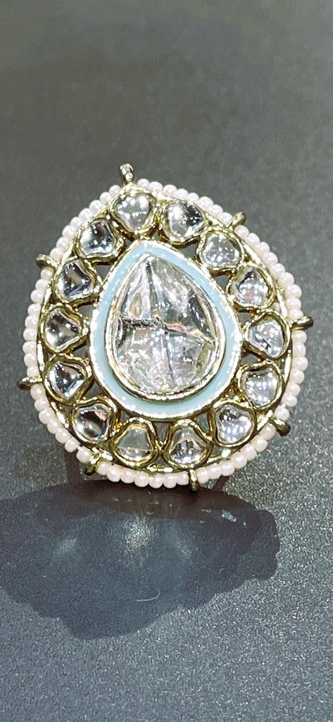 Large Kundan ring