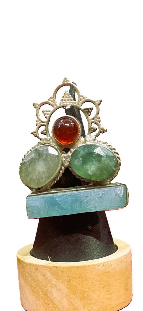Handcrafted Kundan ring (copy)