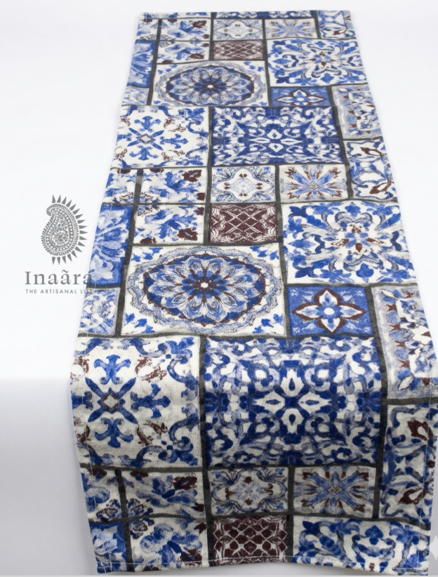 Table runner (150x30cm)