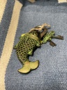 قفل نحاسي عتيق بتصميم السمكة مع مفتاحين