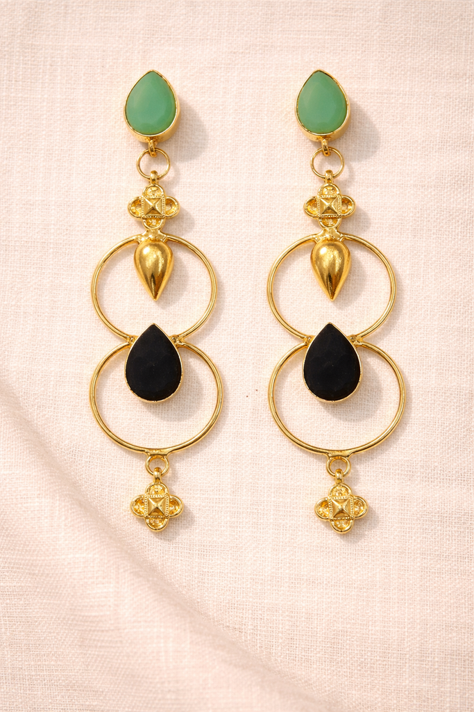 Lightweight dangling earrings