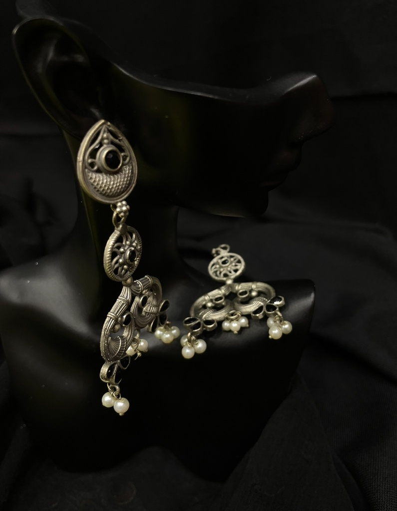 Chandni Dangle Earrings