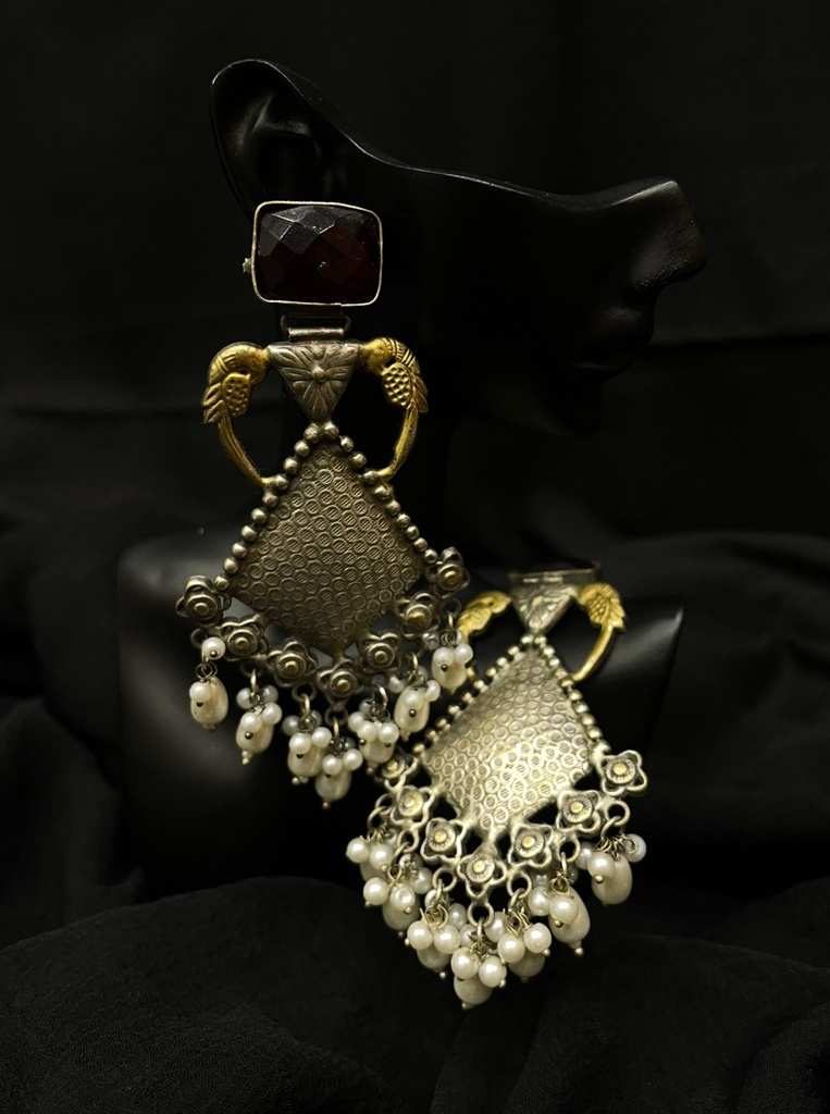 Silver&Pearl Ethnic Dangler Earrings