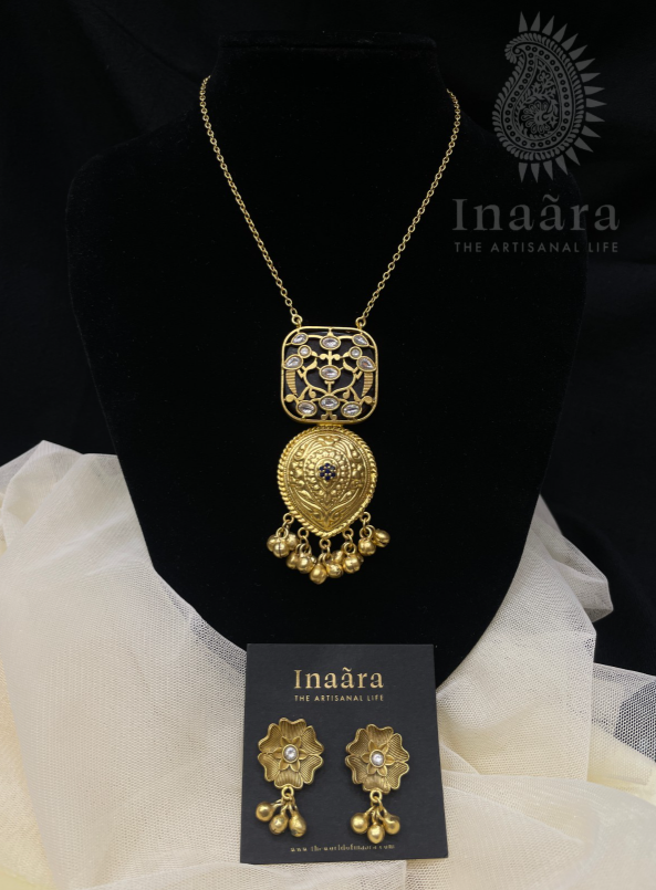 Gold-Toned Necklace w/Ghungroo Pendant Set