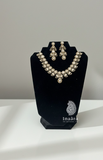 Kundan Stone&Pearl Choker Set