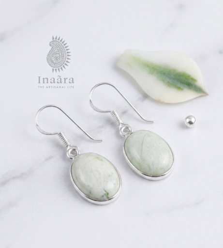 Semi-Precious Natural Stone-Serpentine/White