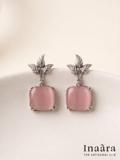 Silver-toned Leaf Motif Earrings-  Pink