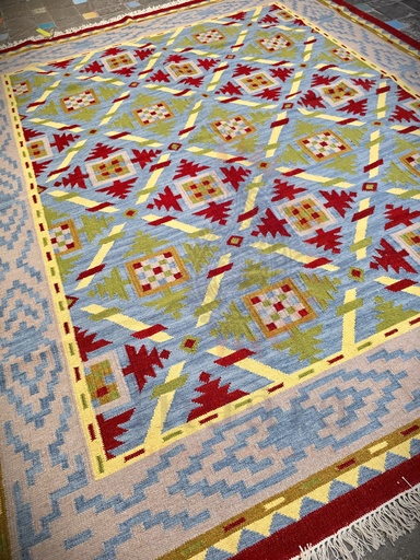 [inaara_sp00487] Pattiyan Handwoven Dhurrie(12x9ft)