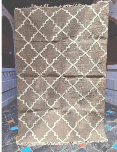 [inaara_sp00145] Chand Sabha Handwoven Dhurrie(6x4ft)