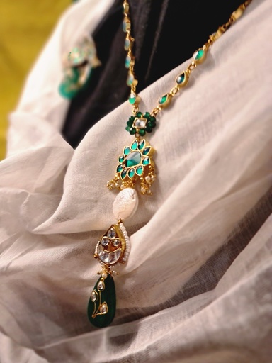 [inaara_sp00189] Delicate Green Meena (Enamel) Set