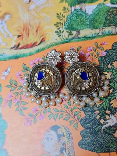 [inaara_sp00622] Elephant motif brass earrings