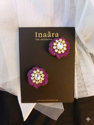 [inaara_sp00216] Eurasian Flower Studs - Maroon
