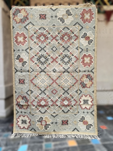[inaara_sp00142] Celina Handwoven Dhurrie(6x4ft)