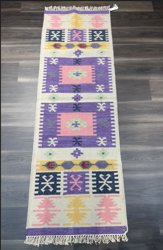 مفرش طاولة منسوج يدوياً (62×184 سم)