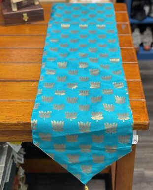 مفرش طاولة (174×30 سم)