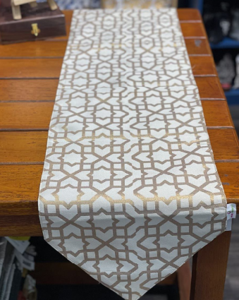 مفرش طاولة (174×30 سم)