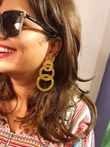 Lightweight Hammered Metal Gold Tone Earrings