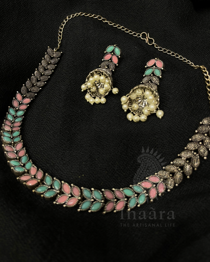 Oxidized Stone Necklace Set w/ Leaf Motif-Pink